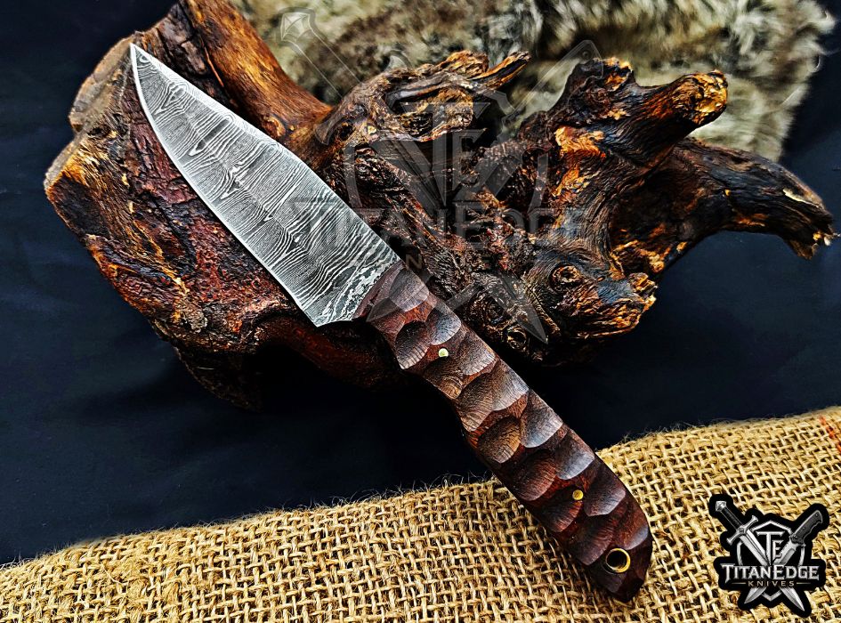 Personalized Handcrafted Damascus Hunting Knife, 8-Inch Full Tang Skinning Blade, Bushcraft EDC Tool, Wood Handle Camping Tool