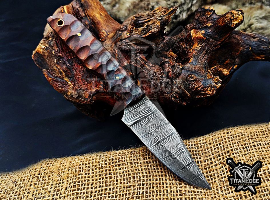Personalized Handcrafted Damascus Hunting Knife, 8-Inch Full Tang Skinning Blade, Bushcraft EDC Tool, Wood Handle Camping Tool