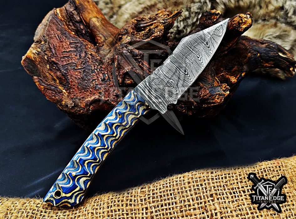Personalized Handcrafted Damascus Hunting Knife, 8-Inch Full Tang Skinning Blade, Bushcraft EDC Tool, Wood Handle Camping Tool