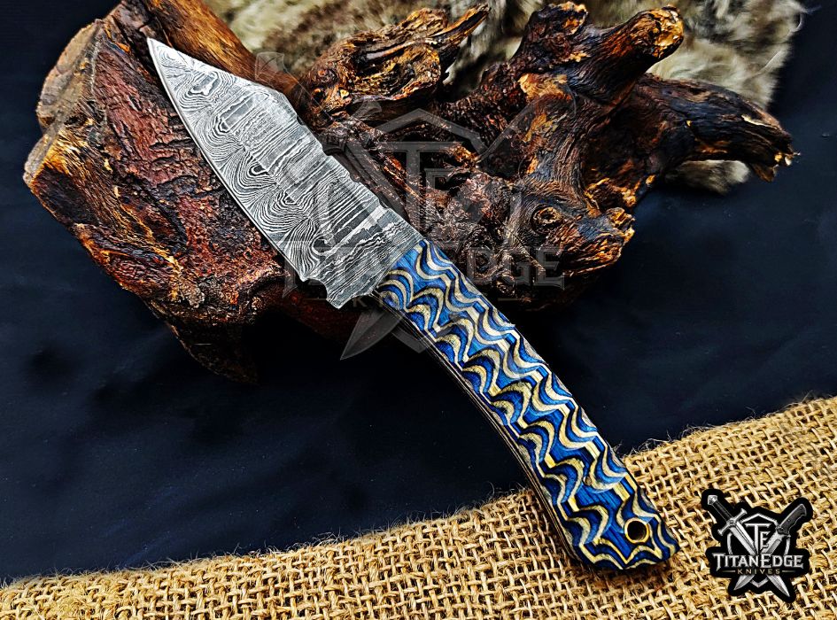 Personalized Handcrafted Damascus Hunting Knife, 8-Inch Full Tang Skinning Blade, Bushcraft EDC Tool, Wood Handle Camping Tool