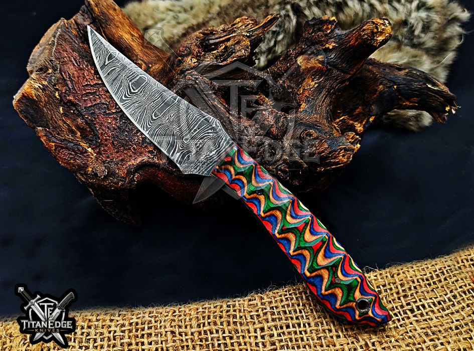 Personalized Handcrafted Damascus Hunting Knife, 8-Inch Full Tang Skinning Blade, Bushcraft EDC Tool, Wood Handle Camping Tool