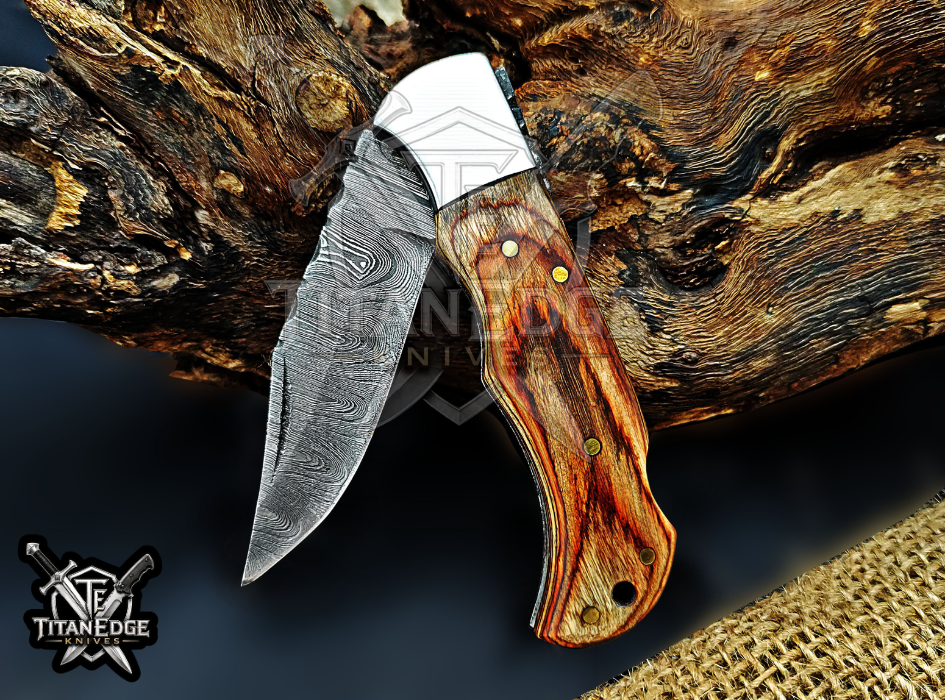 6.5" Handmade Damascus Steel Custom Hunting & EDC Knife
