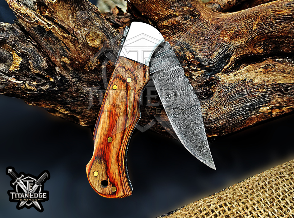 6.5" Handmade Damascus Steel Custom Hunting & EDC Knife