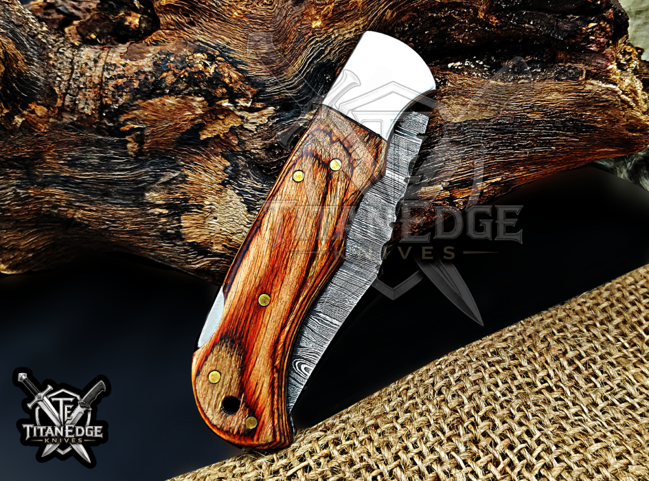 6.5" Handmade Damascus Steel Custom Hunting & EDC Knife