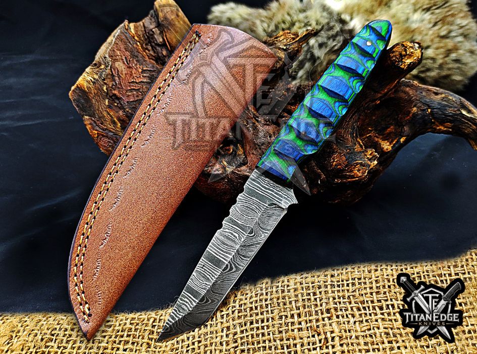 Personalized Handcrafted Damascus Hunting Knife, 8-Inch Full Tang Skinning Blade, Bushcraft EDC Tool, Wood Handle Camping Tool