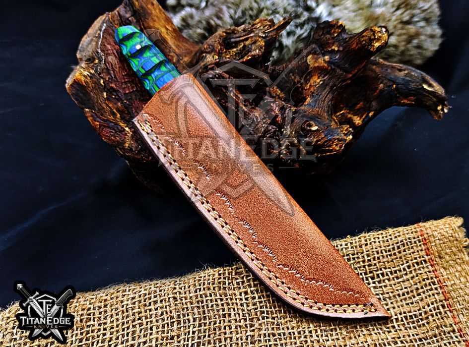 Personalized Handcrafted Damascus Hunting Knife, 8-Inch Full Tang Skinning Blade, Bushcraft EDC Tool, Wood Handle Camping Tool
