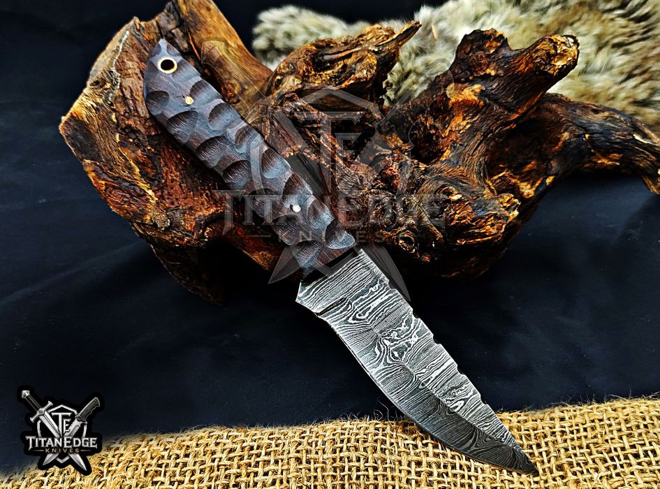 Personalized Handcrafted Damascus Hunting Knife, 8-Inch Full Tang Skinning Blade, Bushcraft EDC Tool, Wood Handle Camping Tool
