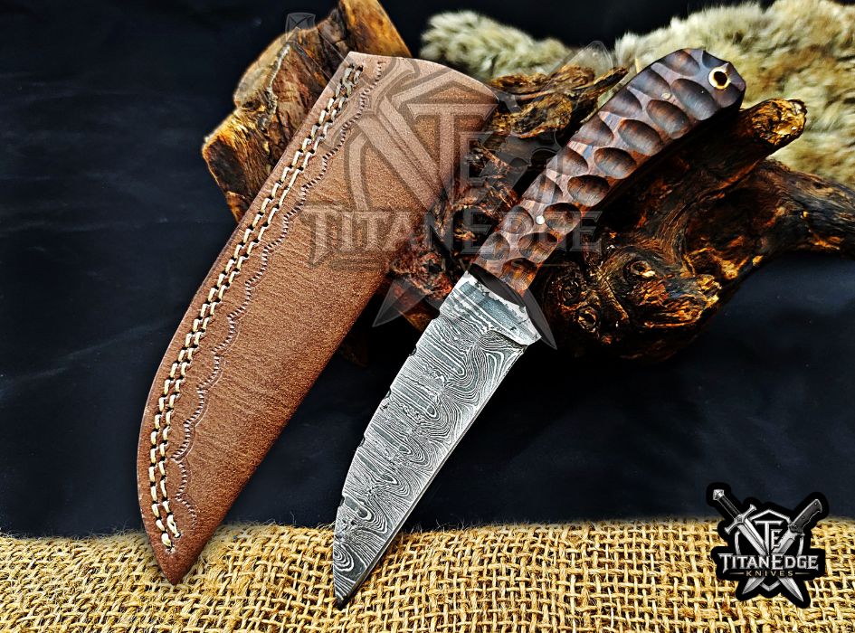 Personalized Handcrafted Damascus Hunting Knife, 8-Inch Full Tang Skinning Blade, Bushcraft EDC Tool, Wood Handle Camping Tool