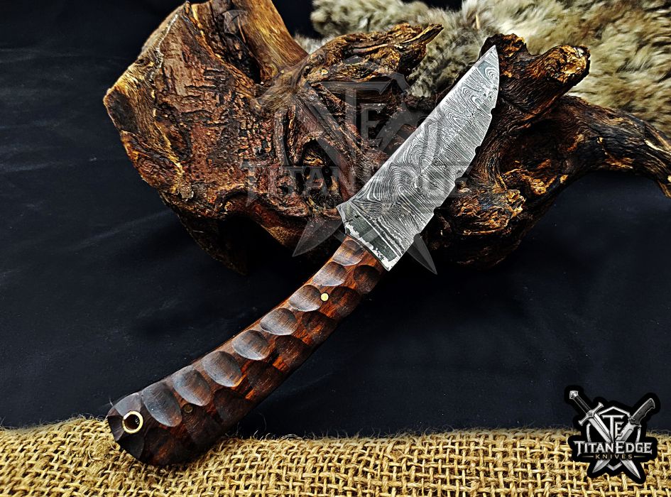 Personalized Handcrafted Damascus Hunting Knife, 8-Inch Full Tang Skinning Blade, Bushcraft EDC Tool, Wood Handle Camping Tool