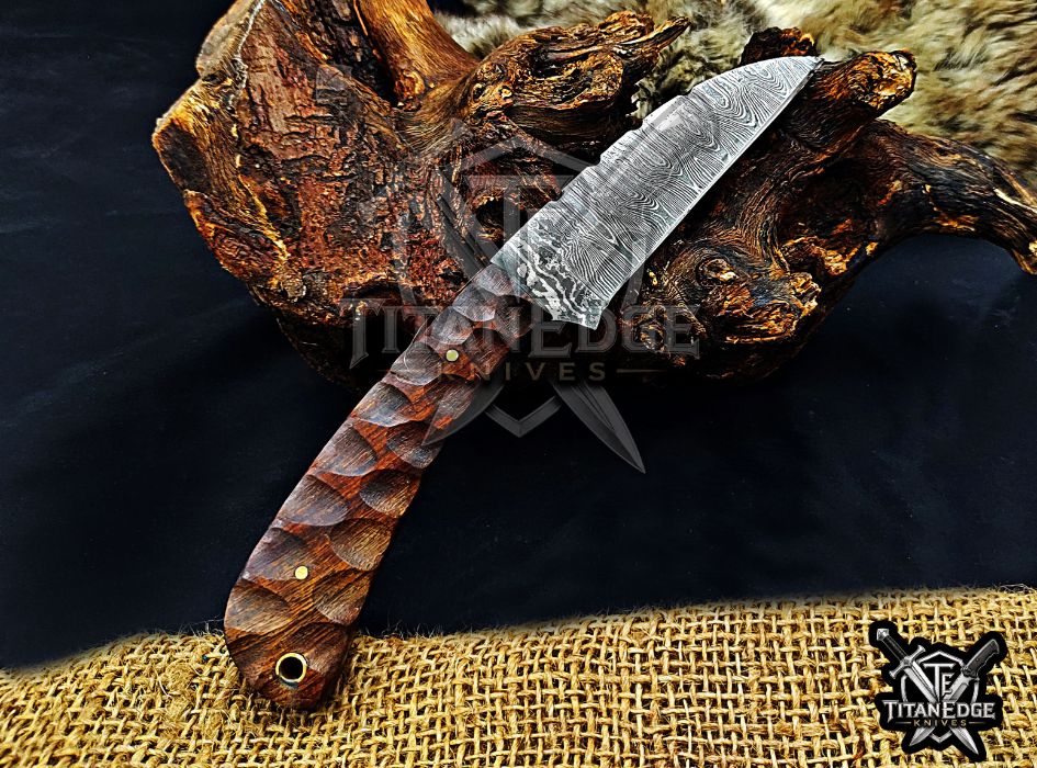 Personalized Handcrafted Damascus Hunting Knife, 8-Inch Full Tang Skinning Blade, Bushcraft EDC Tool, Wood Handle Camping Tool