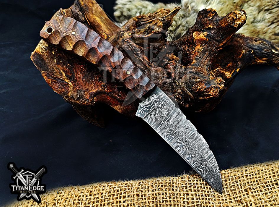 Personalized Handcrafted Damascus Hunting Knife, 8-Inch Full Tang Skinning Blade, Bushcraft EDC Tool, Wood Handle Camping Tool