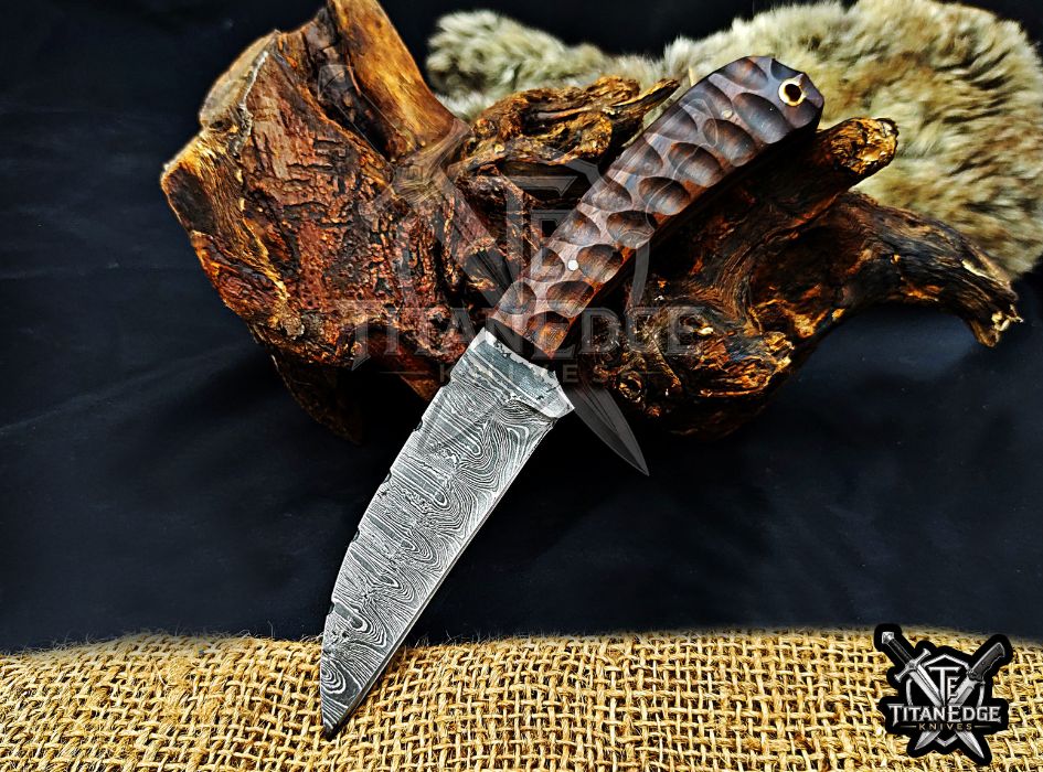 Personalized Handcrafted Damascus Hunting Knife, 8-Inch Full Tang Skinning Blade, Bushcraft EDC Tool, Wood Handle Camping Tool