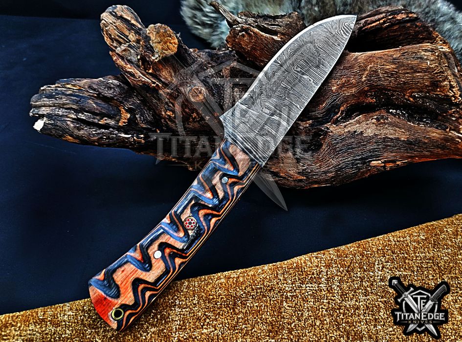 Personalized Handcrafted Damascus Hunting Knife, 8-Inch Full Tang Skinning Blade, Bushcraft EDC Tool, Wood Handle Camping Tool