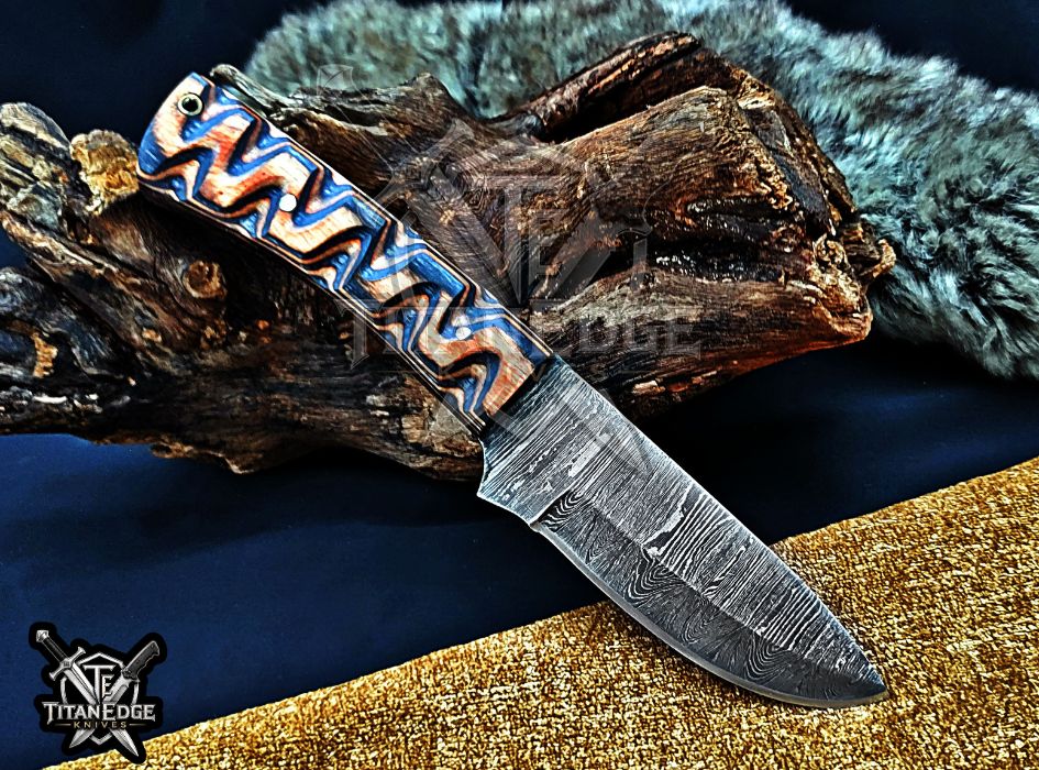Personalized Handcrafted Damascus Hunting Knife, 8-Inch Full Tang Skinning Blade, Bushcraft EDC Tool, Wood Handle Camping Tool