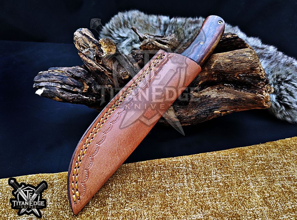 Personalized Handcrafted Damascus Hunting Knife, 8-Inch Full Tang Skinning Blade, Bushcraft EDC Tool, Wood Handle Camping Tool