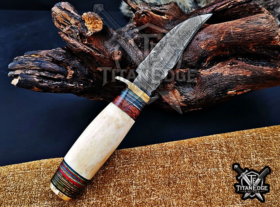 Personalized Handcrafted Damascus Hunting Knife, 8-Inch Full Tang Skinning Blade, Bushcraft EDC Tool, Bone Handle Camping Tool