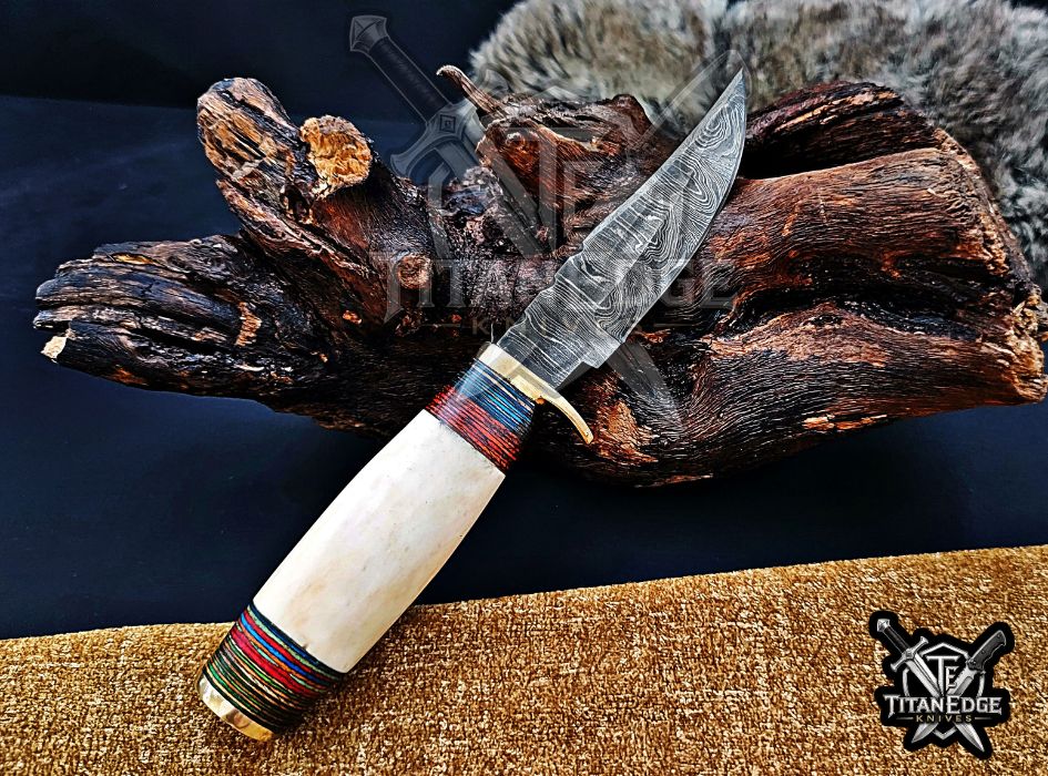 Personalized Handcrafted Damascus Hunting Knife, 8-Inch Full Tang Skinning Blade, Bushcraft EDC Tool, Bone Handle Camping Tool