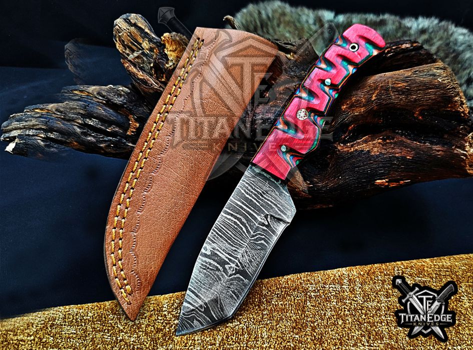 Personalized Handcrafted Damascus Hunting Knife, 7.5-Inch Full Tang Skinning Blade, Bushcraft EDC Tool, Wood Handle Camping Tool