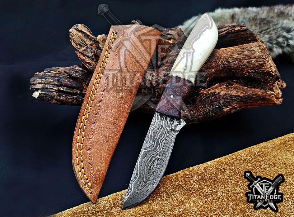 Personalized Handcrafted Damascus Hunting Knife, 8-Inch Full Tang Skinning Blade, Bushcraft EDC Tool, Bone & Wood Handle Camping Tool
