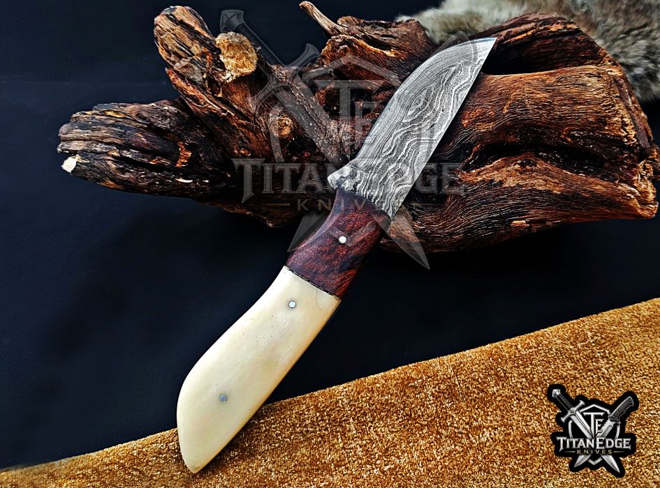 Personalized Handcrafted Damascus Hunting Knife, 8-Inch Full Tang Skinning Blade, Bushcraft EDC Tool, Bone & Wood Handle Camping Tool