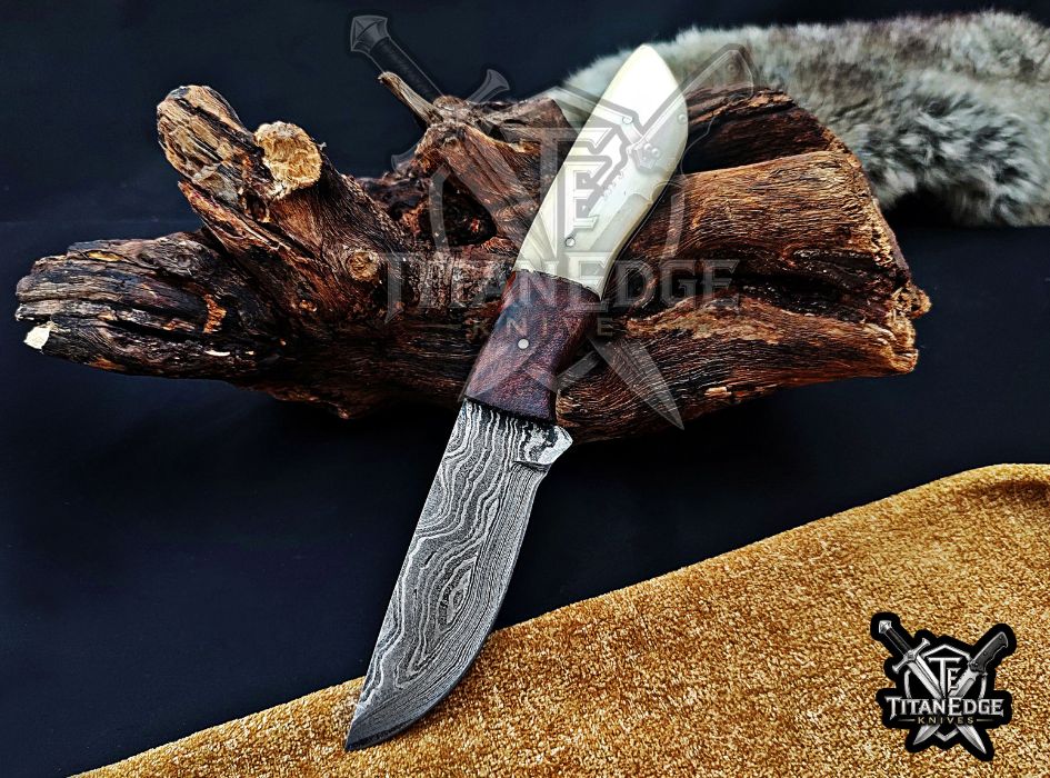 Personalized Handcrafted Damascus Hunting Knife, 8-Inch Full Tang Skinning Blade, Bushcraft EDC Tool, Bone & Wood Handle Camping Tool