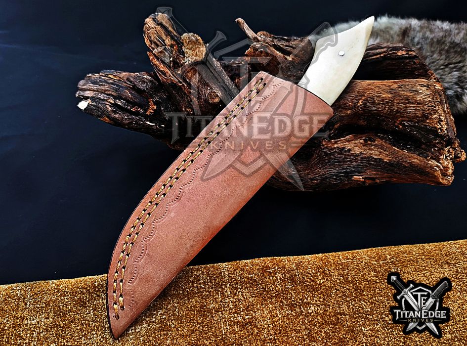 Personalized Handcrafted Damascus Hunting Knife, 8.75-Inch Full Tang Skinning Blade, Bushcraft EDC Tool, Resin & Wood Handle Camping Tool