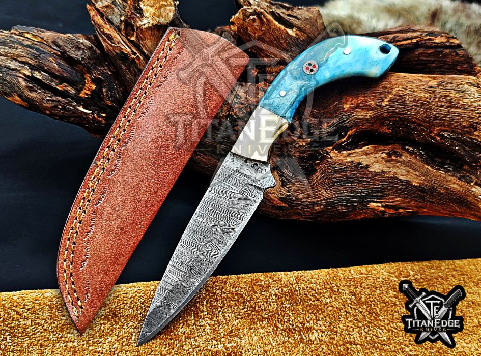 Personalized Handcrafted Damascus Steel Hunting Knife, 6.5" Fixed Blade Skinning EDC, Resin Handle with Leather Sheath Camping Tool
