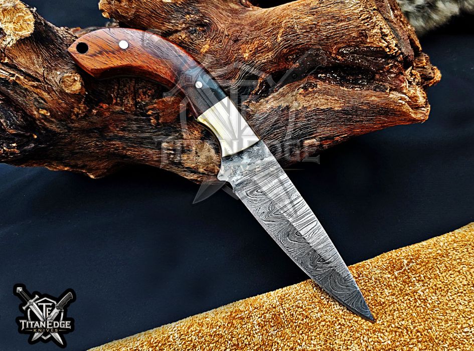 Personalized Handcrafted Damascus Steel Hunting Knife, 6.5" Fixed Blade Skinning EDC, Wood Handle with Leather Sheath Camping Tool