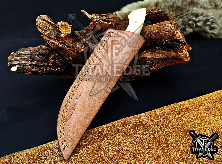 Personalized Handcrafted Damascus Hunting Knife, 8-Inch Full Tang Skinning Blade, Bushcraft EDC Tool, Wood Handle Camping Tool
