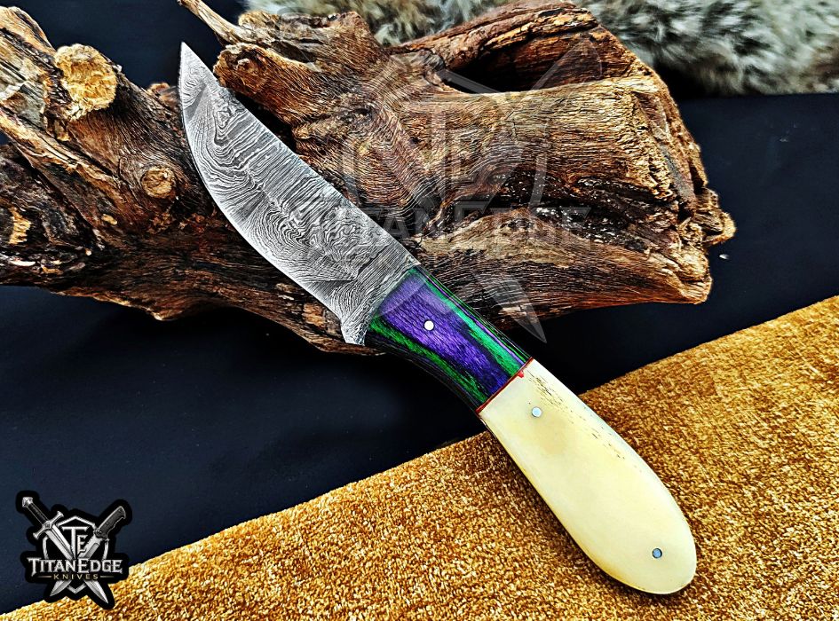 Personalized Handcrafted Damascus Hunting Knife, 8-Inch Full Tang Skinning Blade, Bushcraft EDC Tool, Wood/Bone  Handle Camping Tool