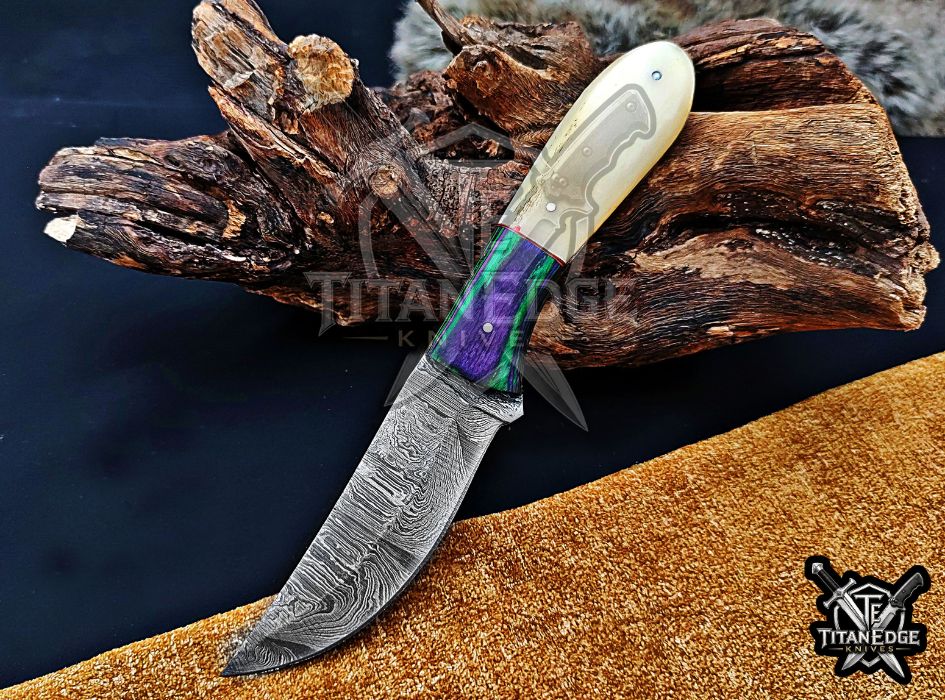 Personalized Handcrafted Damascus Hunting Knife, 8-Inch Full Tang Skinning Blade, Bushcraft EDC Tool, Wood/Bone  Handle Camping Tool