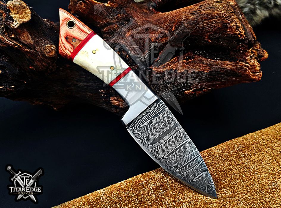 Personalized Handcrafted Damascus Hunting Knife, 7-Inch Full Tang Skinning Blade, EDC Tool, Wood/Bone Handle Camping Tool