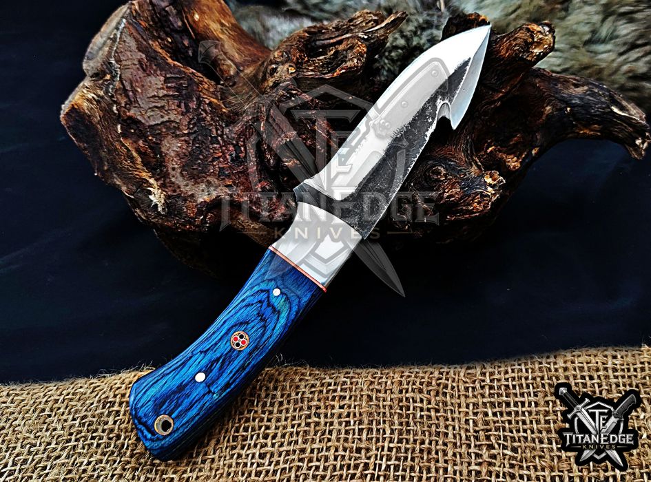 Personalized Handcrafted Damascus/Carbon Steel Hunting Knife, 8-Inch Full Tang Skinning Blade, Bushcraft EDC Tool, Wood Handle Camping Tool