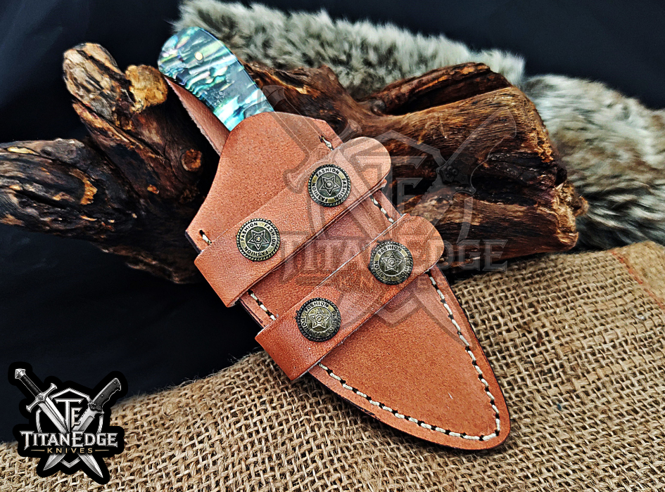Handmade 6.25" Damascus Steel Fixed Blade Hunting Knife, Fixed Blade Skinner Knife, Resin Handle, Groomsmen Gift With Leather Sheath