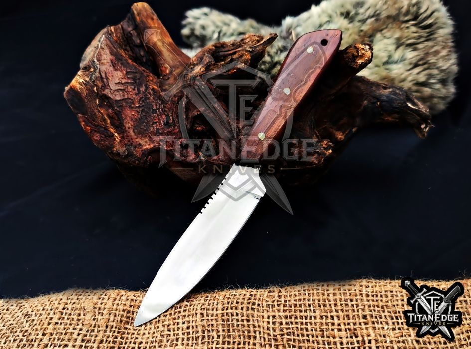 Personalized Handcrafted Damascus/Carbon Steel Hunting Knife, 8-Inch Full Tang Skinning Blade, Bushcraft EDC Tool, Wood Handle Camping Tool