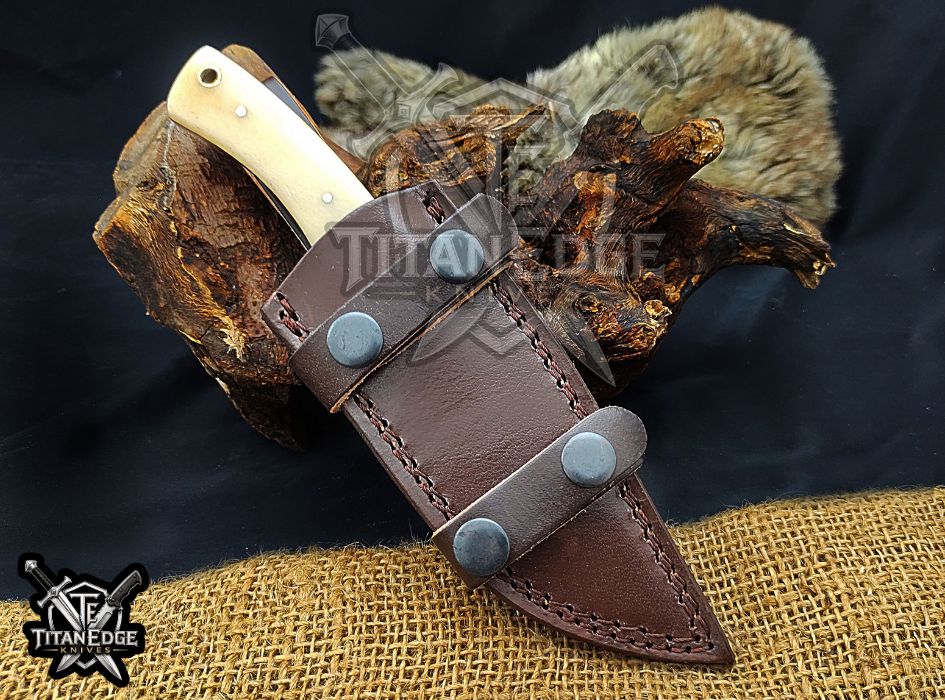 Personalized Handcrafted Damascus/Carbon Steel Hunting Knife, 8-Inch Full Tang Skinning Blade, Bushcraft EDC Tool, Bone Handle Camping Tool