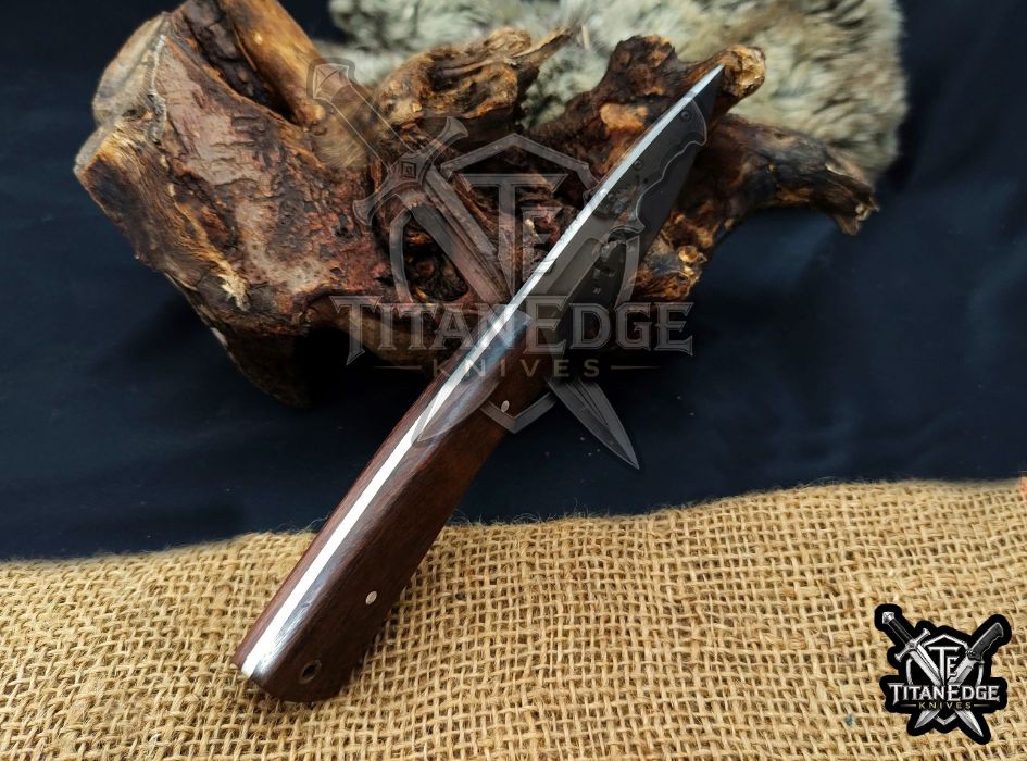 Personalized Handcrafted Damascus/Carbon Steel Hunting Knife, 8-Inch Full Tang Skinning Blade, Bushcraft EDC Tool, Wood Handle Camping Tool