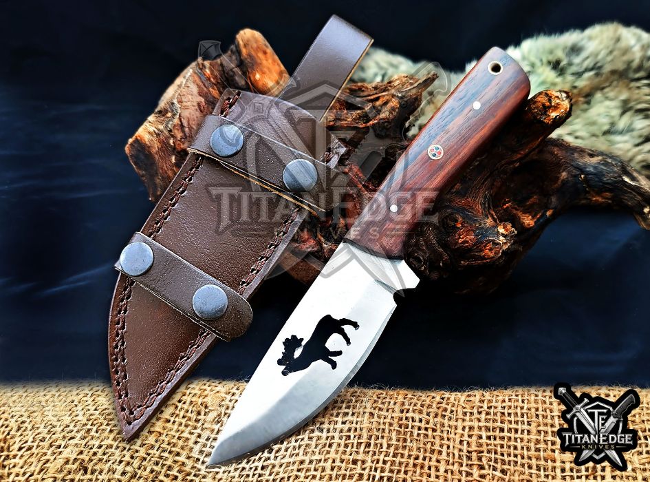 Personalized Handcrafted Damascus/Carbon Steel Hunting Knife, 8-Inch Full Tang Skinning Blade, Bushcraft EDC Tool, Wood Handle Camping Tool