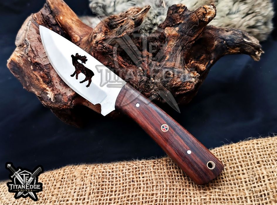 Personalized Handcrafted Damascus/Carbon Steel Hunting Knife, 8-Inch Full Tang Skinning Blade, Bushcraft EDC Tool, Wood Handle Camping Tool