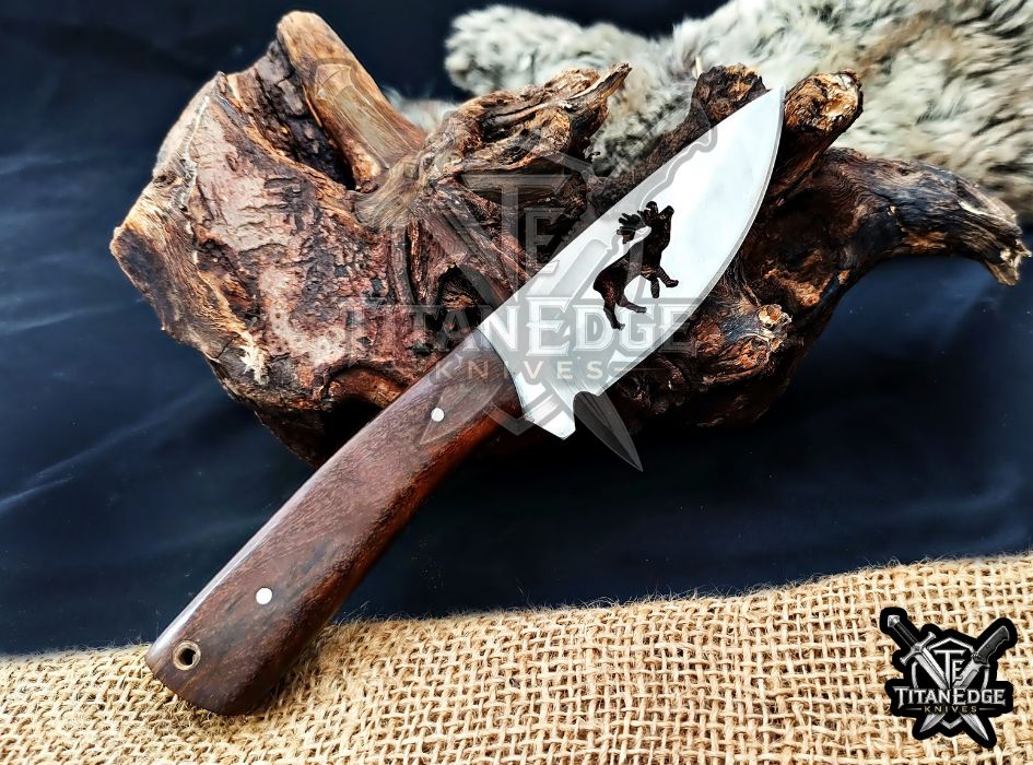 Personalized Handcrafted Damascus/Carbon Steel Hunting Knife, 8-Inch Full Tang Skinning Blade, Bushcraft EDC Tool, Wood Handle Camping Tool