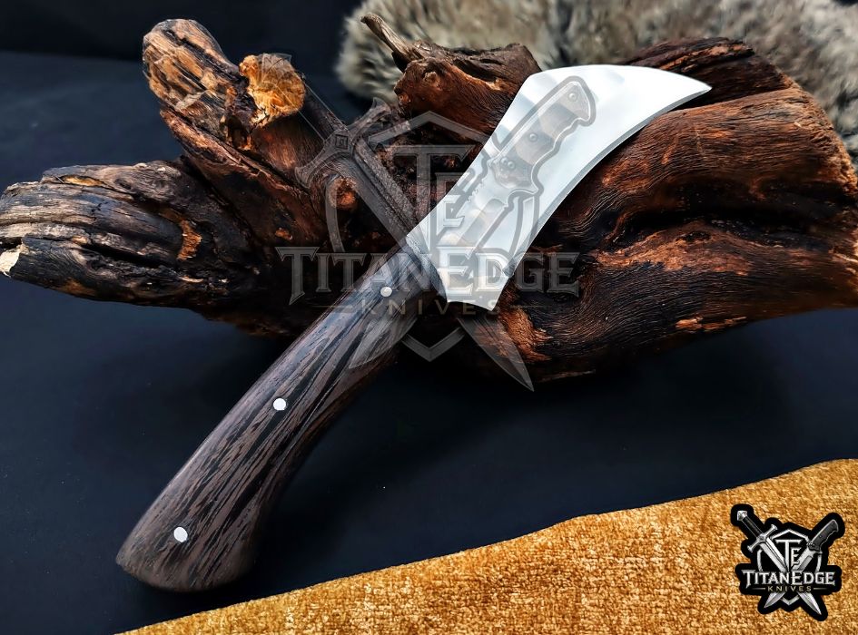 Personalized Handcrafted Damascus/Carbon Steel Hunting Knife, 8-Inch Full Tang Skinning Blade, Bushcraft EDC Tool, Wood Handle Camping Tool