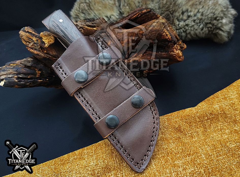 Personalized Handcrafted Damascus/Carbon Steel Hunting Knife, 8-Inch Full Tang Skinning Blade, Bushcraft EDC Tool, Wood Handle Camping Tool