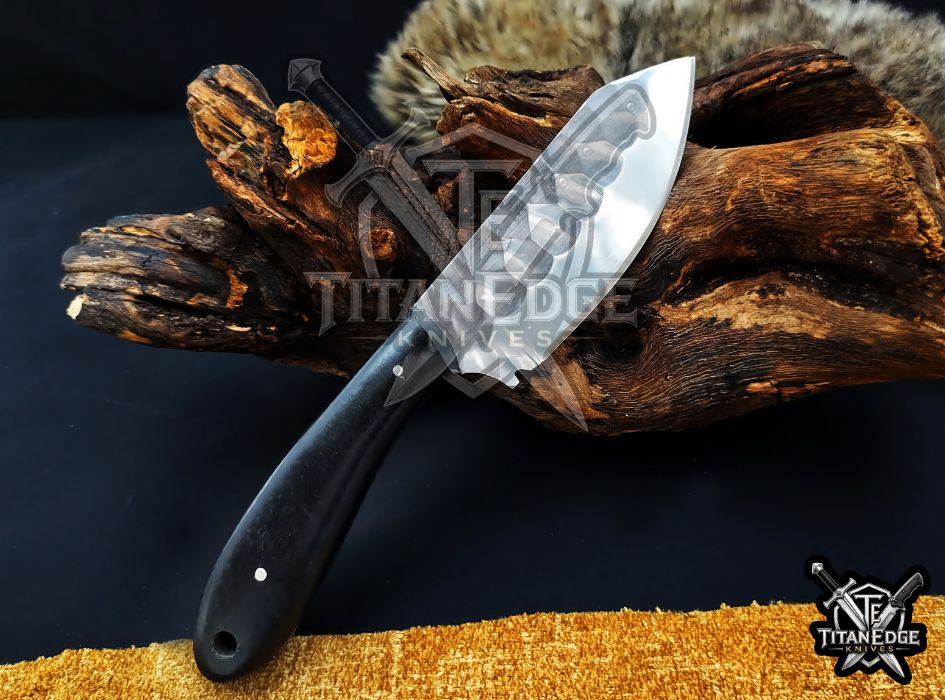 Custom Handcrafted Damascus/Carbon Steel Hunting Knife, 8-Inch Full Tang Skinning Blade, Bushcraft EDC Tool, Wood Handle Camping Tool