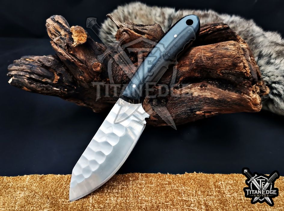 Custom Handcrafted Damascus/Carbon Steel Hunting Knife, 8-Inch Full Tang Skinning Blade, Bushcraft EDC Tool, Wood Handle Camping Tool