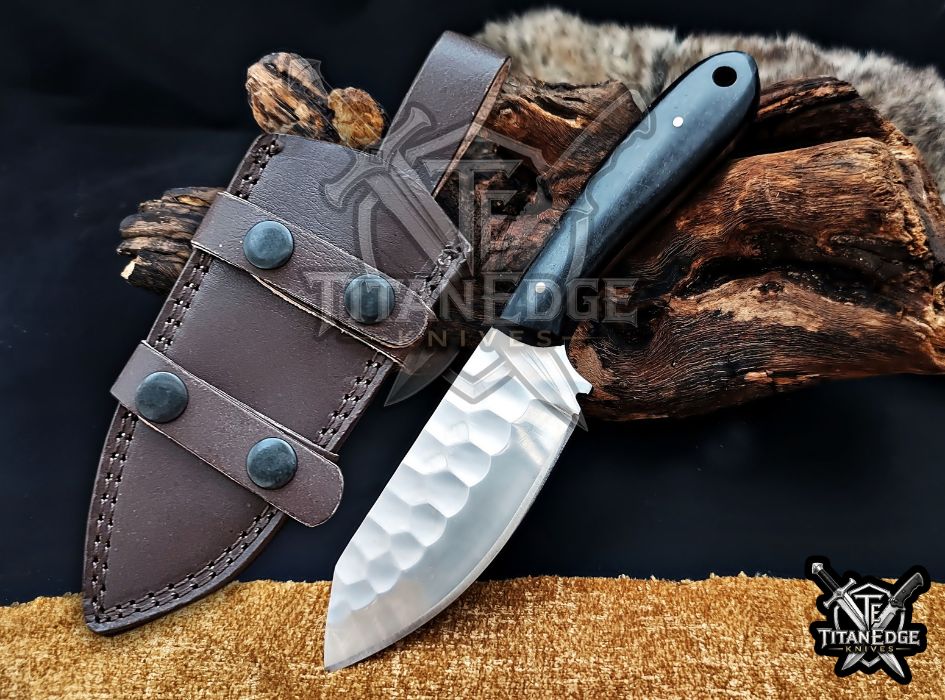 Custom Handcrafted Damascus/Carbon Steel Hunting Knife, 8-Inch Full Tang Skinning Blade, Bushcraft EDC Tool, Wood Handle Camping Tool