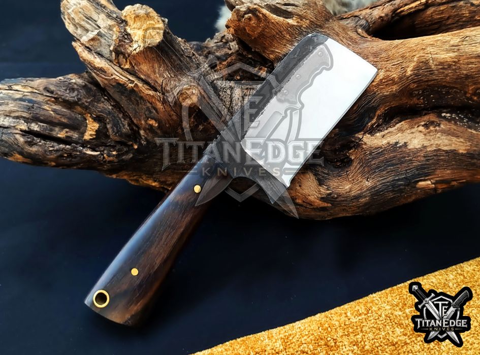 Personalized Handcrafted Damascus/Carbon Steel Hunting Knife, 6-Inch Full Tang Skinning Blade, Bushcraft EDC Tool, Wood Handle Camping Tool