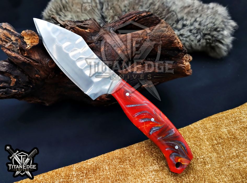 Personalized Handcrafted Damascus/Carbon Steel Hunting Knife, 8.5-Inch Full Tang Skinning Blade, EDC Tool, Wood Handle Camping Tool