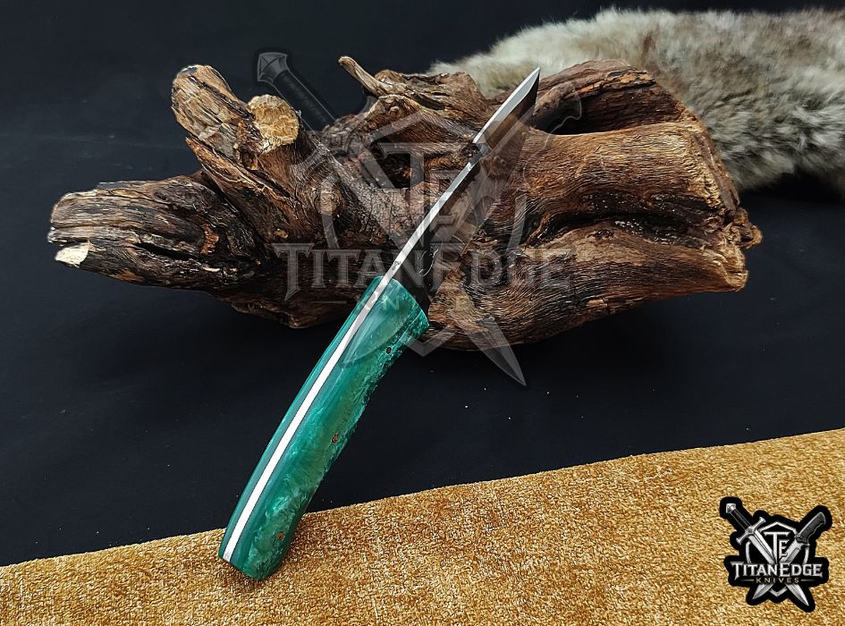 Custom Handcrafted Damascus/Carbon Steel Hunting Knife, 8-Inch Full Tang Skinning Blade, Bushcraft EDC Tool, Wood Handle Camping Tool