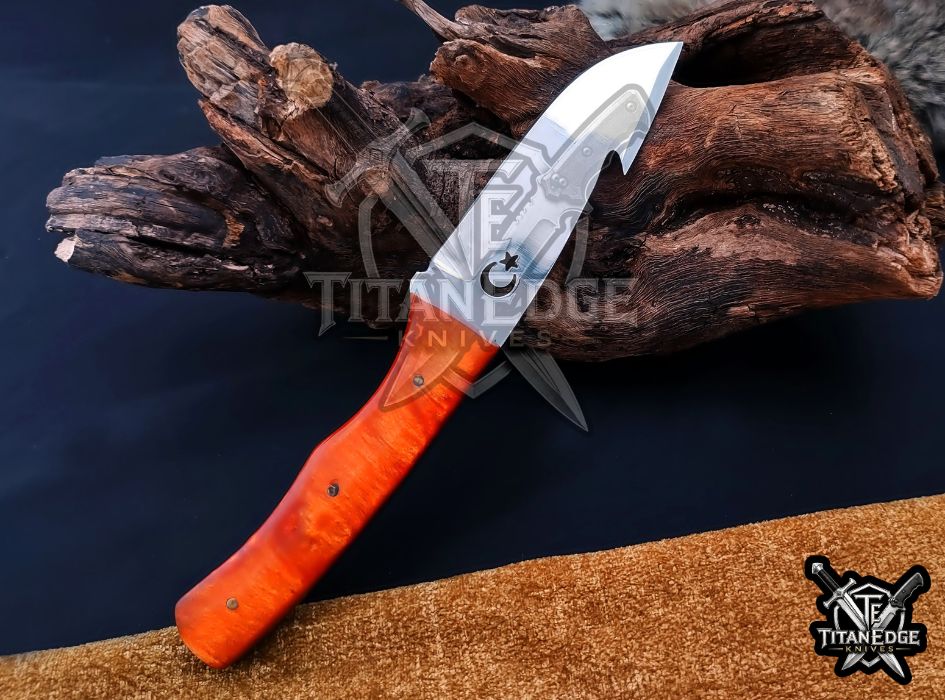 Custom Handcrafted Damascus/Carbon Steel Hunting Knife, 8-Inch Full Tang Skinning Blade, Bushcraft EDC Tool, Resin Handle Camping Tool