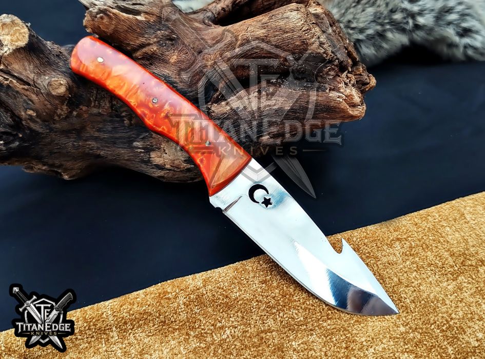 Custom Handcrafted Damascus/Carbon Steel Hunting Knife, 8-Inch Full Tang Skinning Blade, Bushcraft EDC Tool, Resin Handle Camping Tool